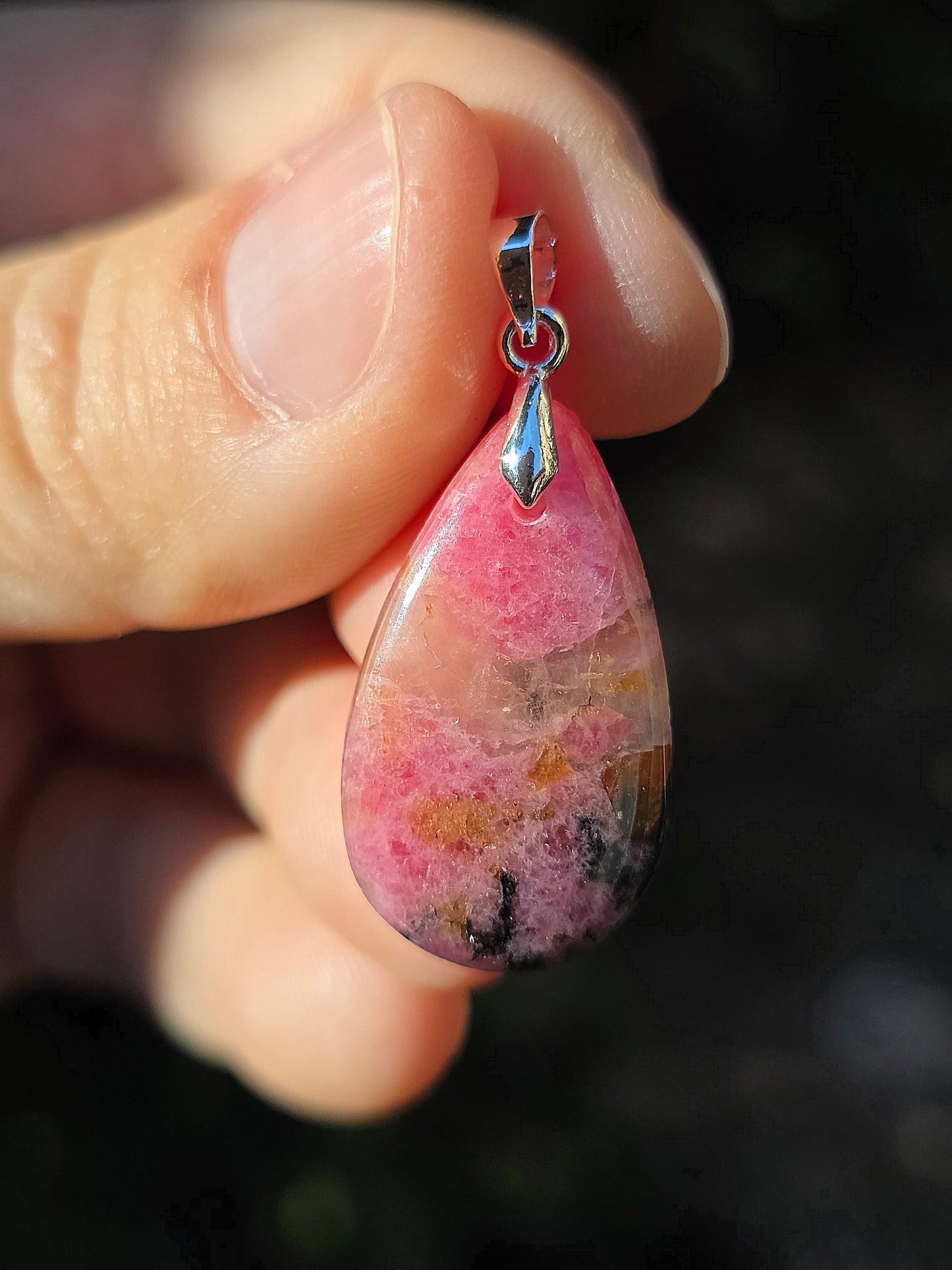 Pendentif Rhodonite (à choisir)