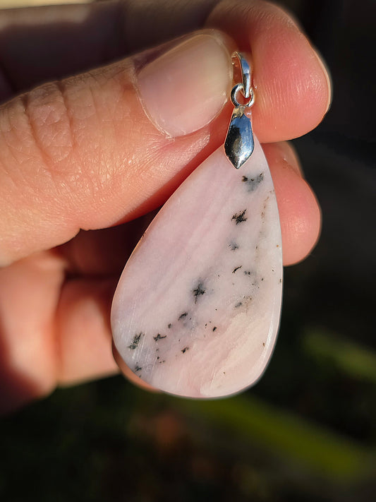 Pendentif Opale rose (à choisir)