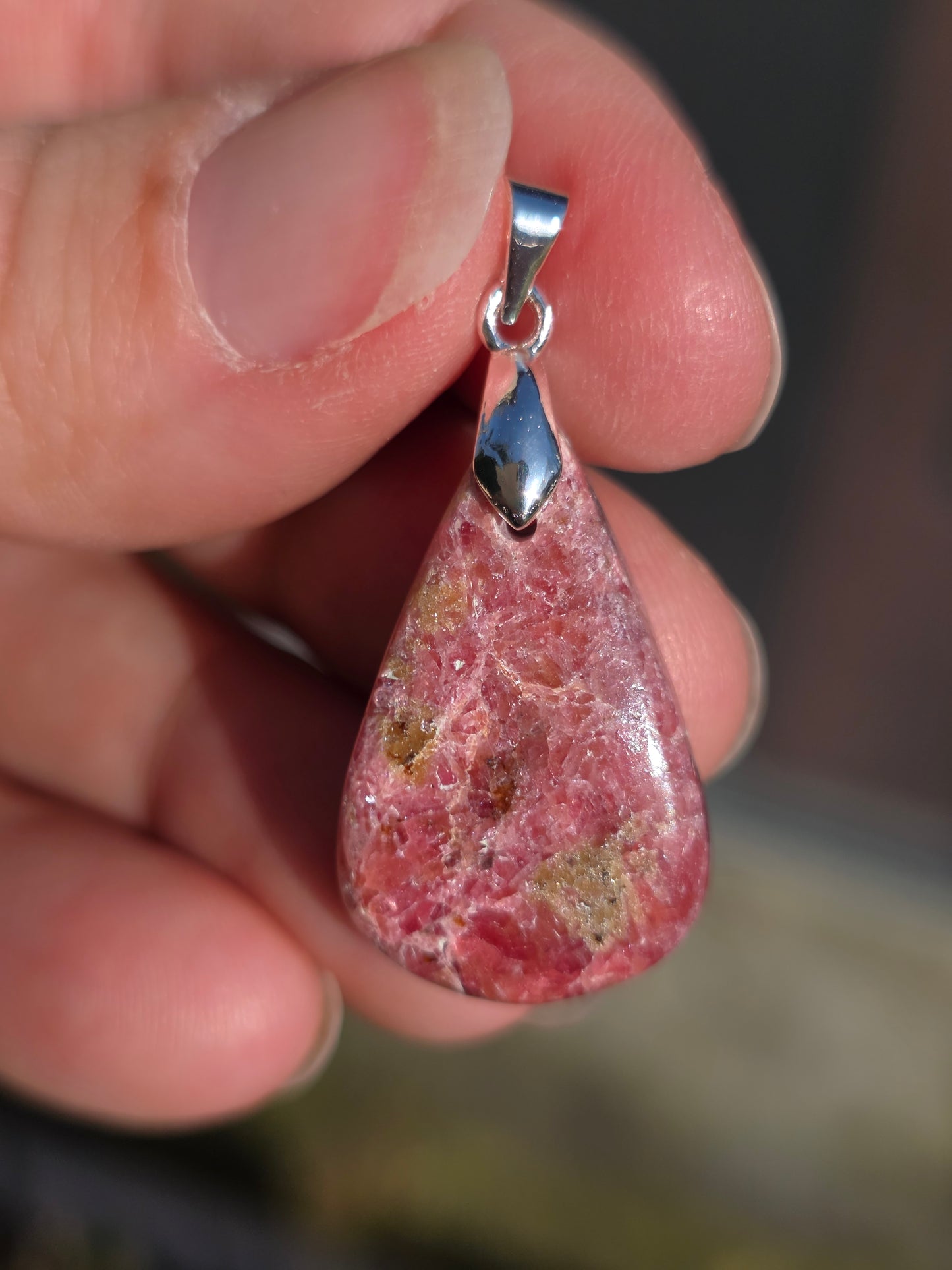 pendentif en Rhodonite du Brésil