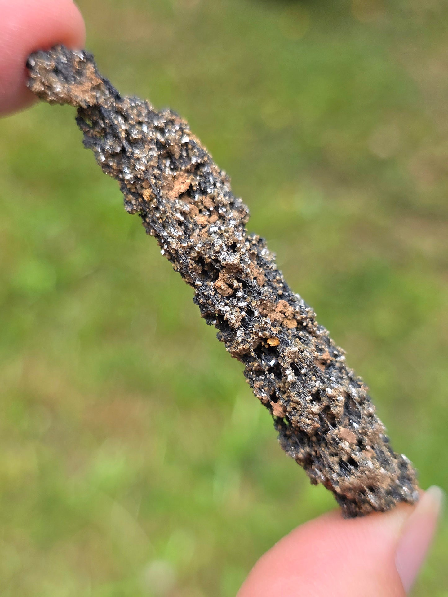 Goethite dentelle avec Vanadinite du Maroc