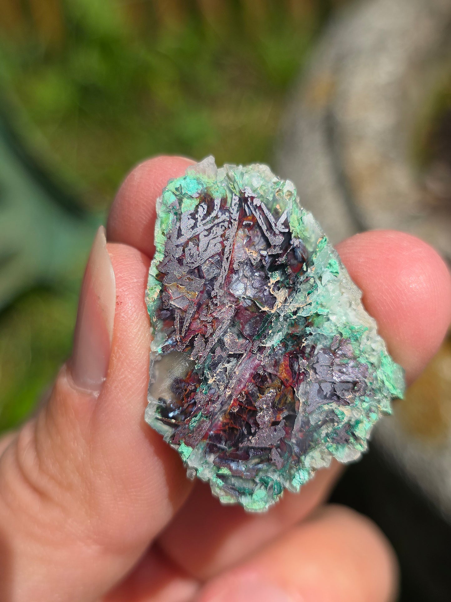 Calcédoine, Chrysocolle et Cuprite d'Indonésie