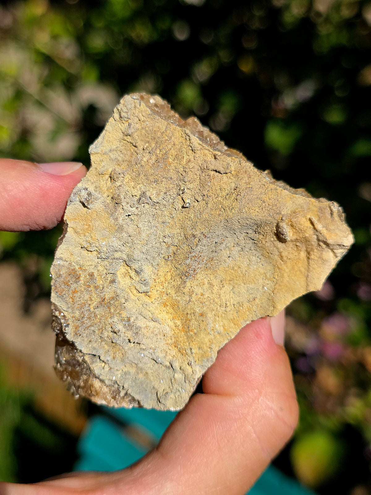 Calcite miel brute en provenance des Pyrénées