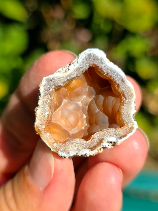 Calcédoine du Poitou orangée