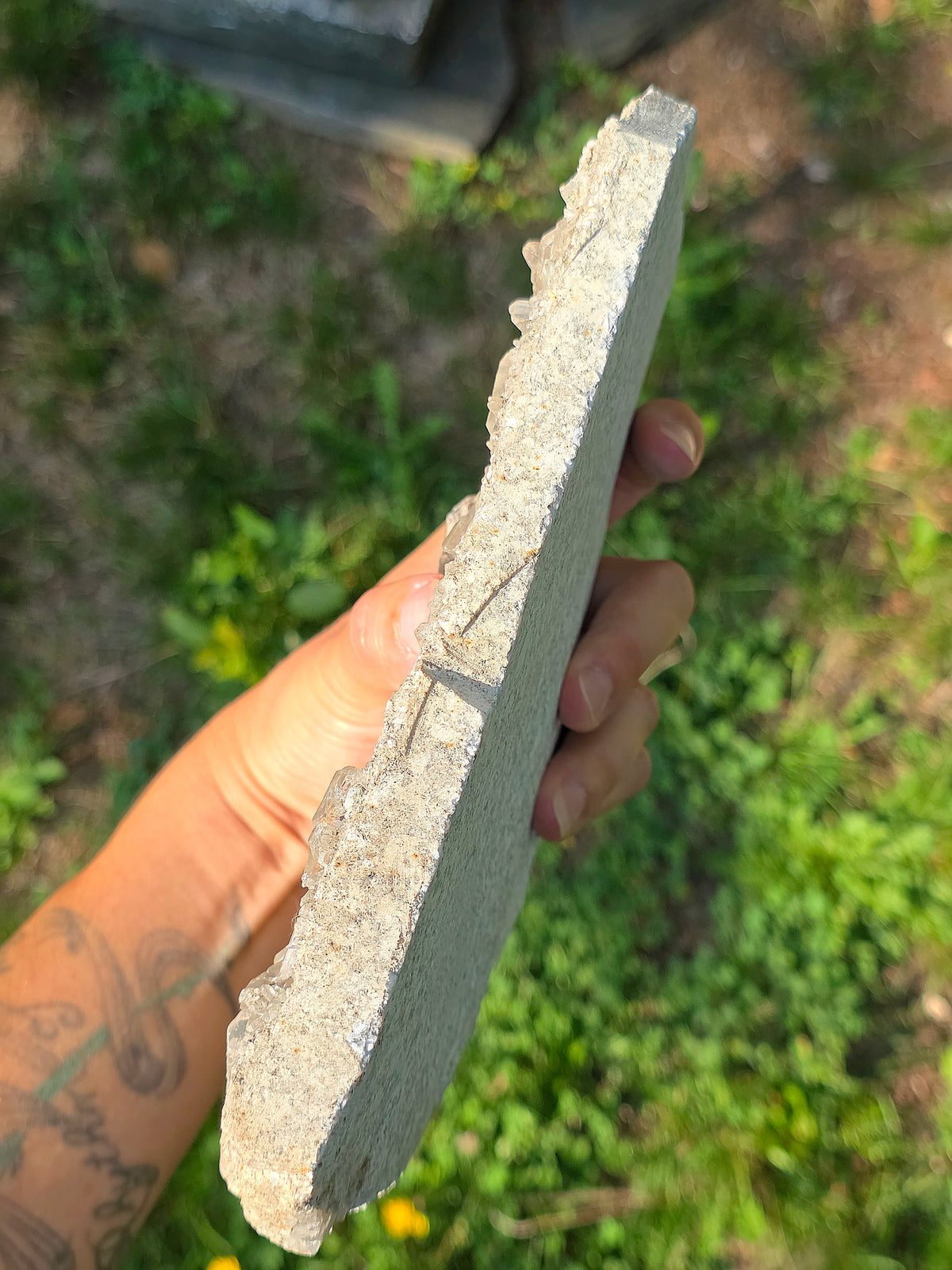 Grande plaque de Quartz et Quartz fumé d'Arrens dans les Hautes- Pyrénées.