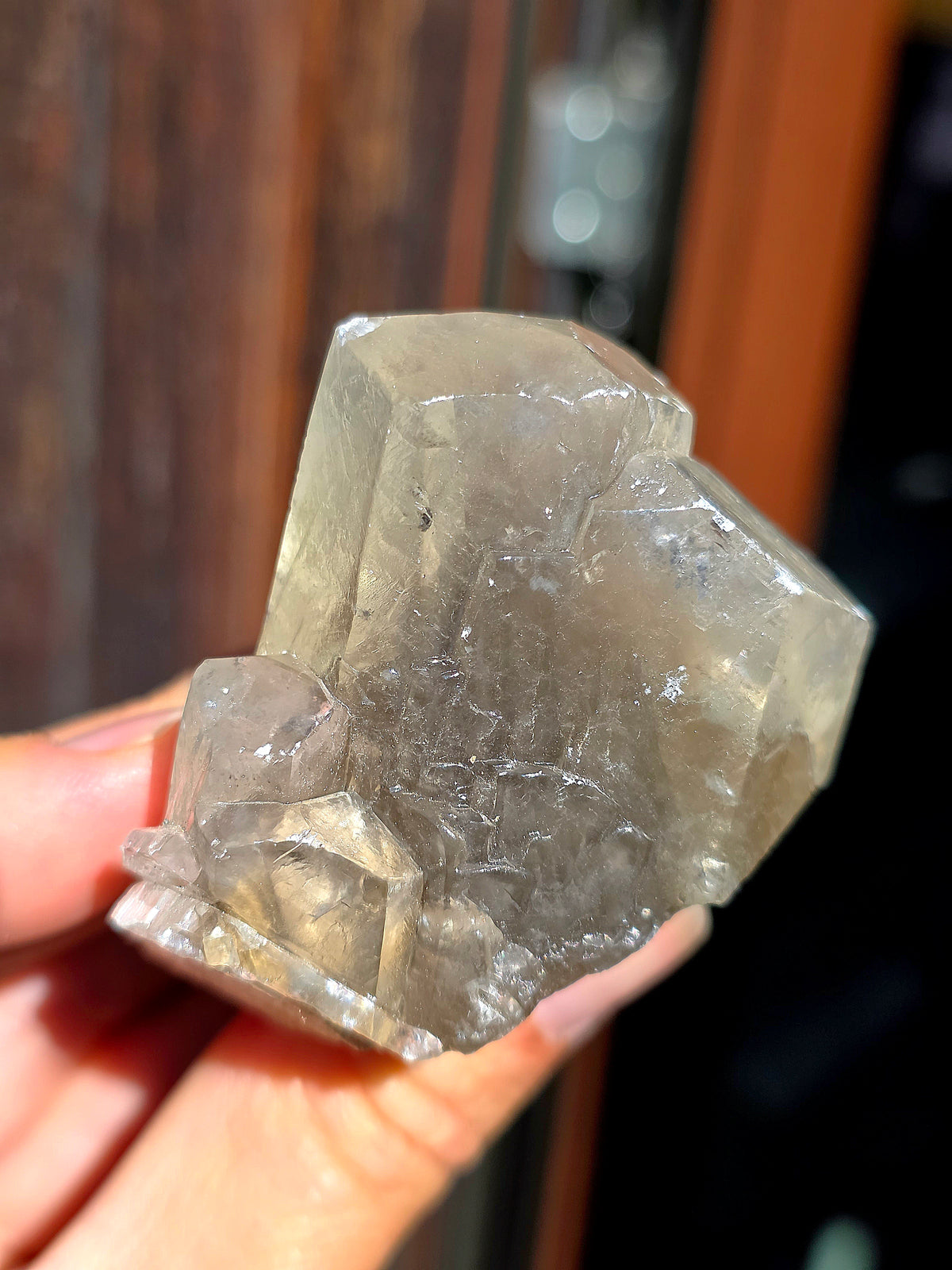 Calcite miel avec fantôme brute des Pyrénées