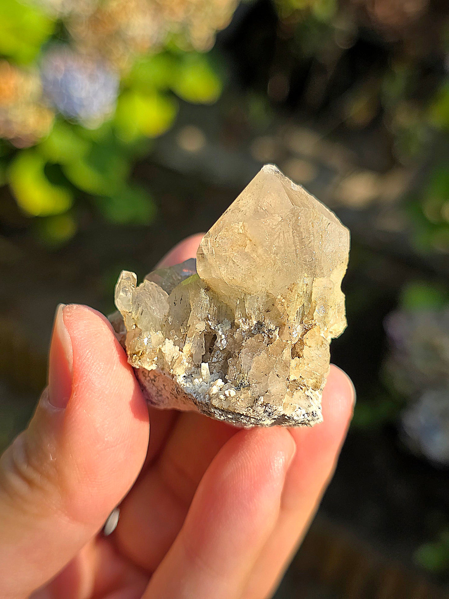 Quartz des Pyrénées avec Byssolite