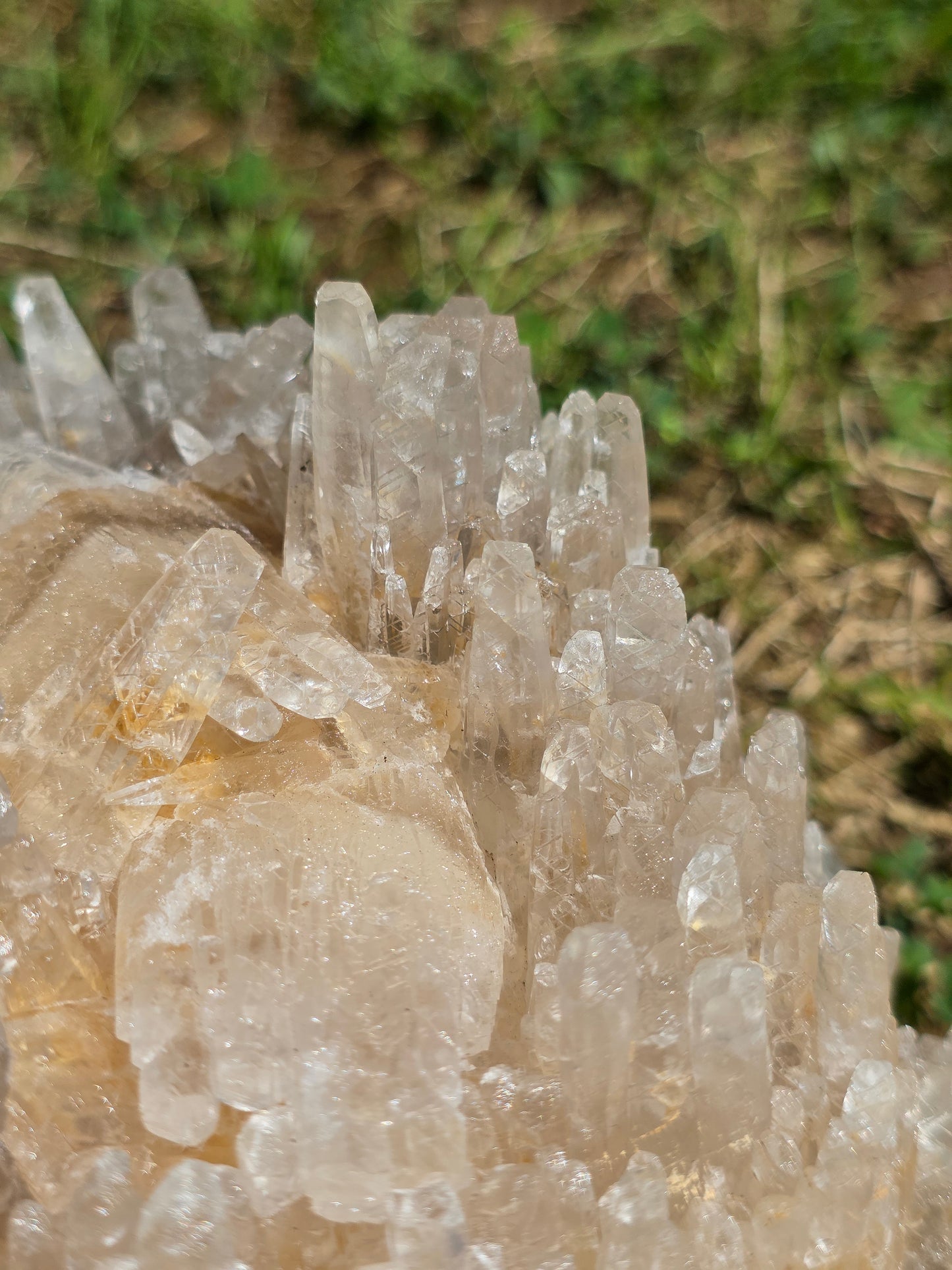 Superbe Calcite miel française (vidéo)