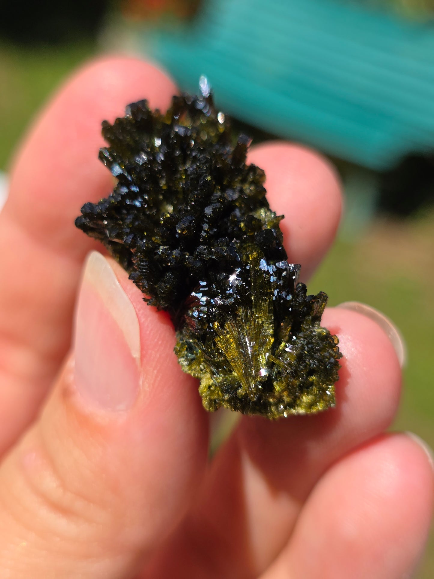 Epidote de Lérida n°6 (voir vidéo)