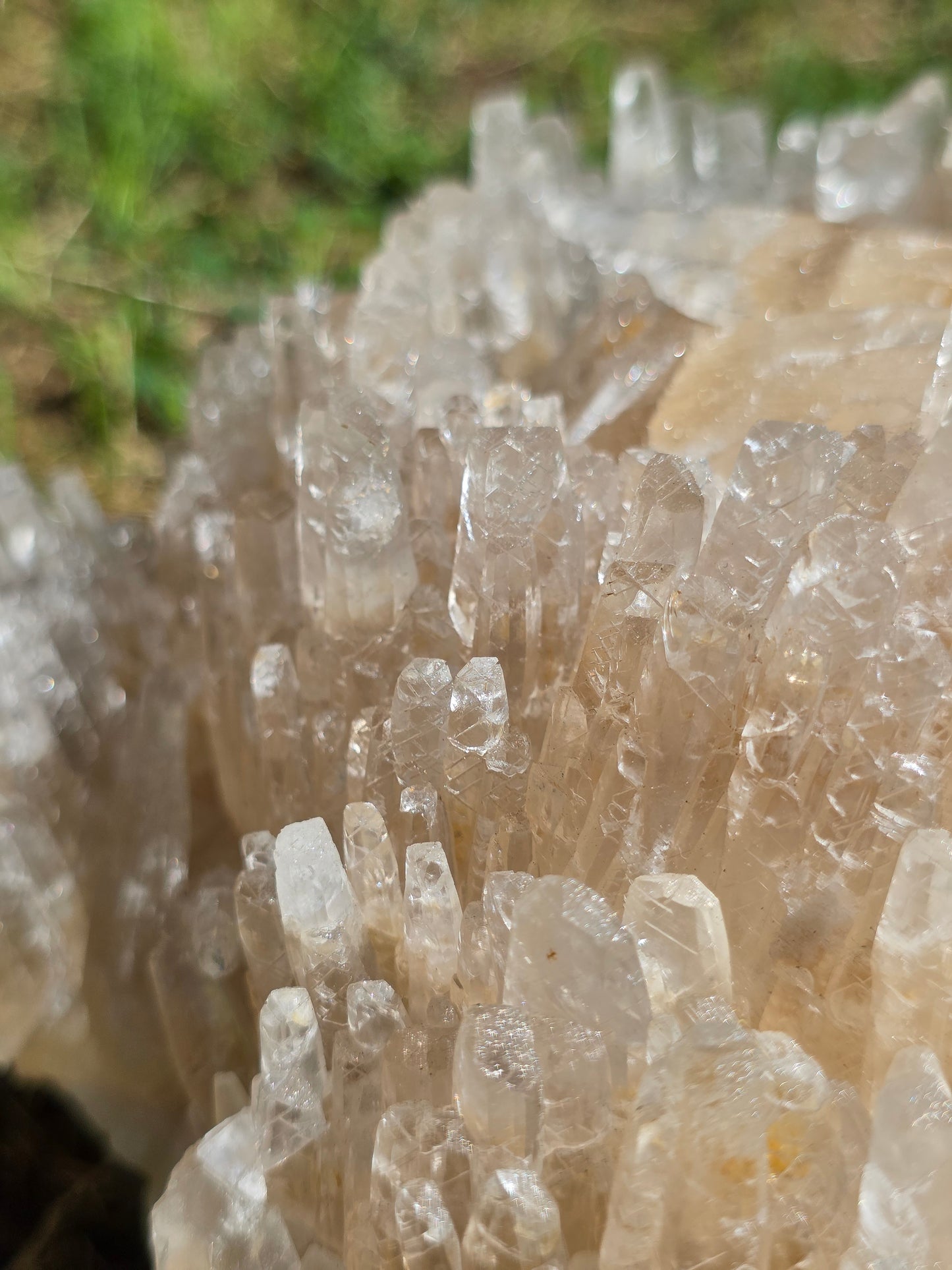 Superbe Calcite miel française (vidéo)