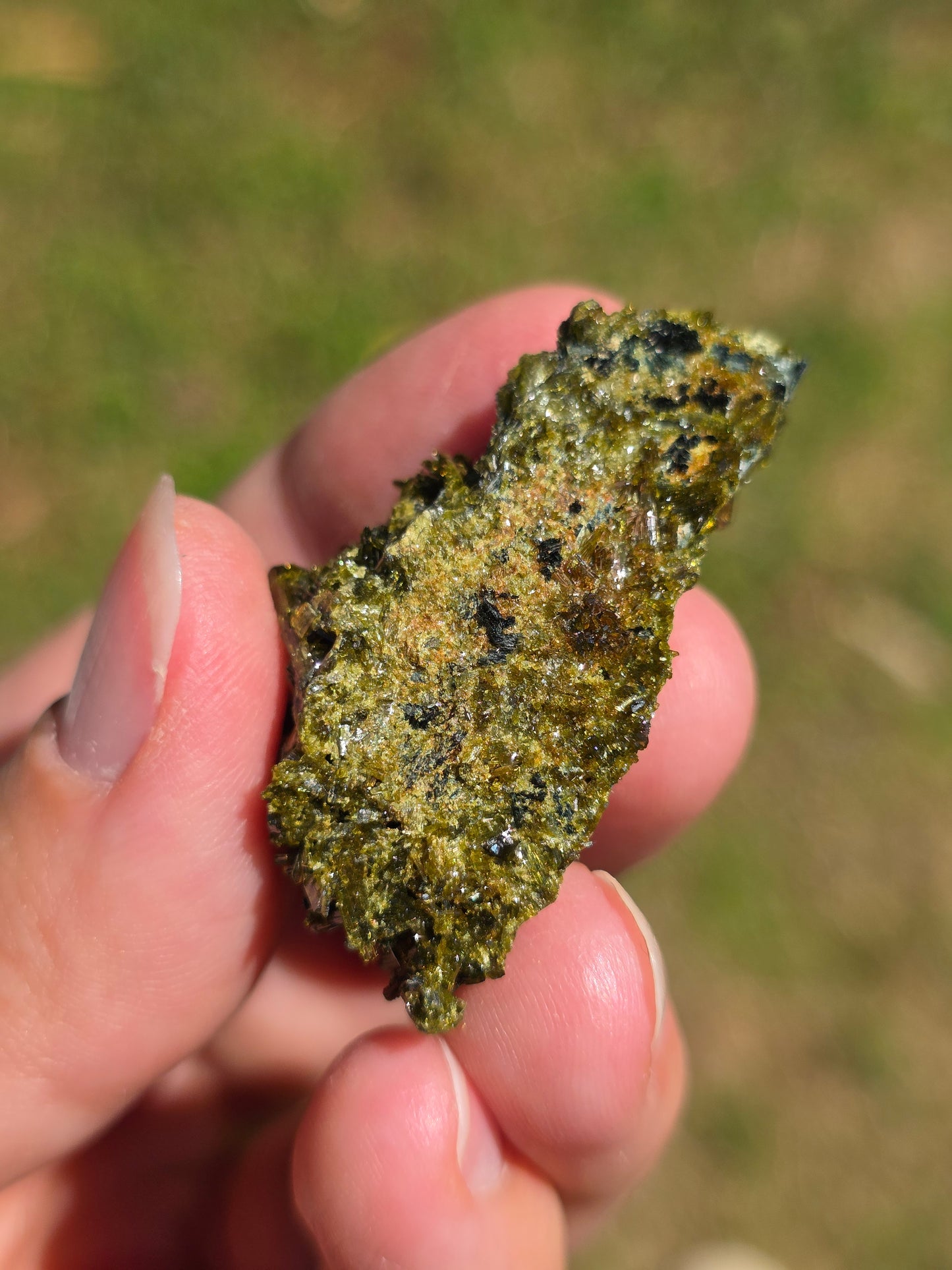 Epidote de Lérida n°6 (voir vidéo)