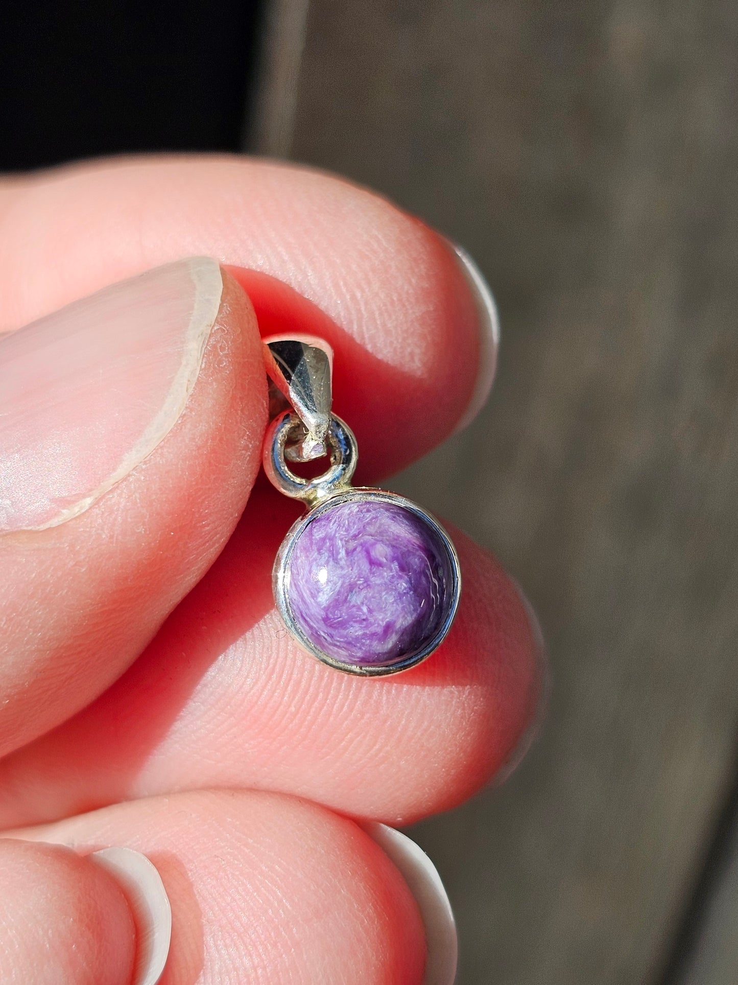 Petit pendentif en Charoïte