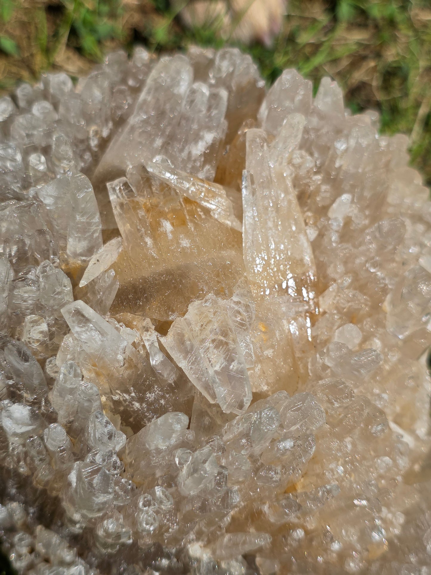 Superbe Calcite miel française (vidéo)