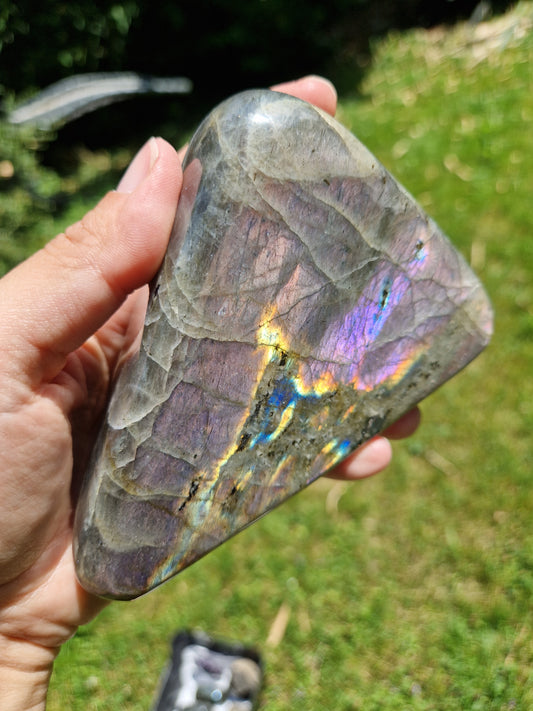 Labradorite violette