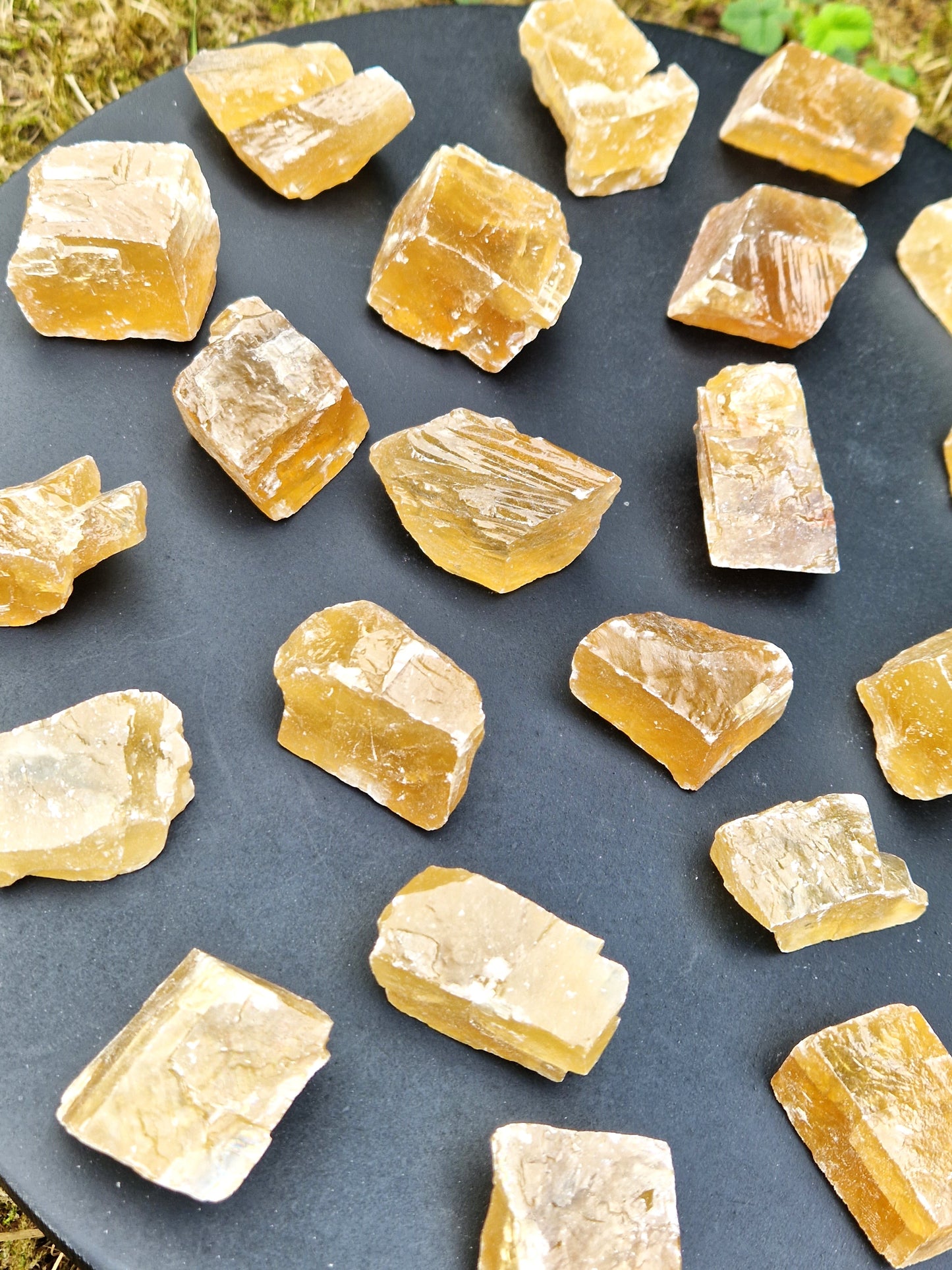 Calcite miel brute