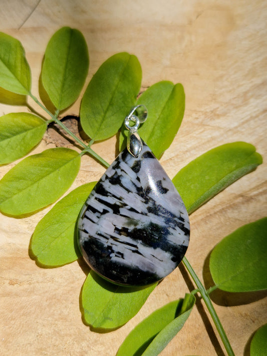 Pendentif goutte Gabbro rubanée