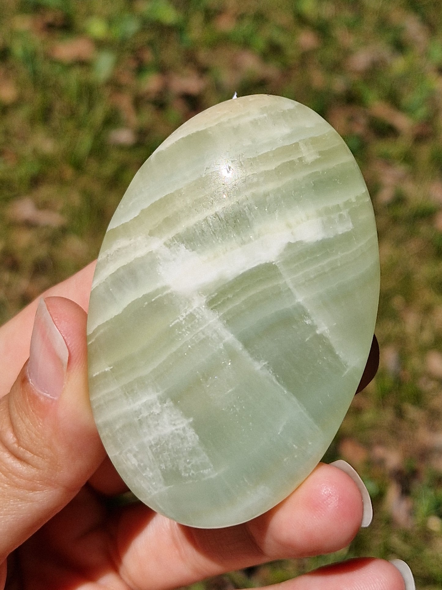 Galet Calcite pistache (à choisir)