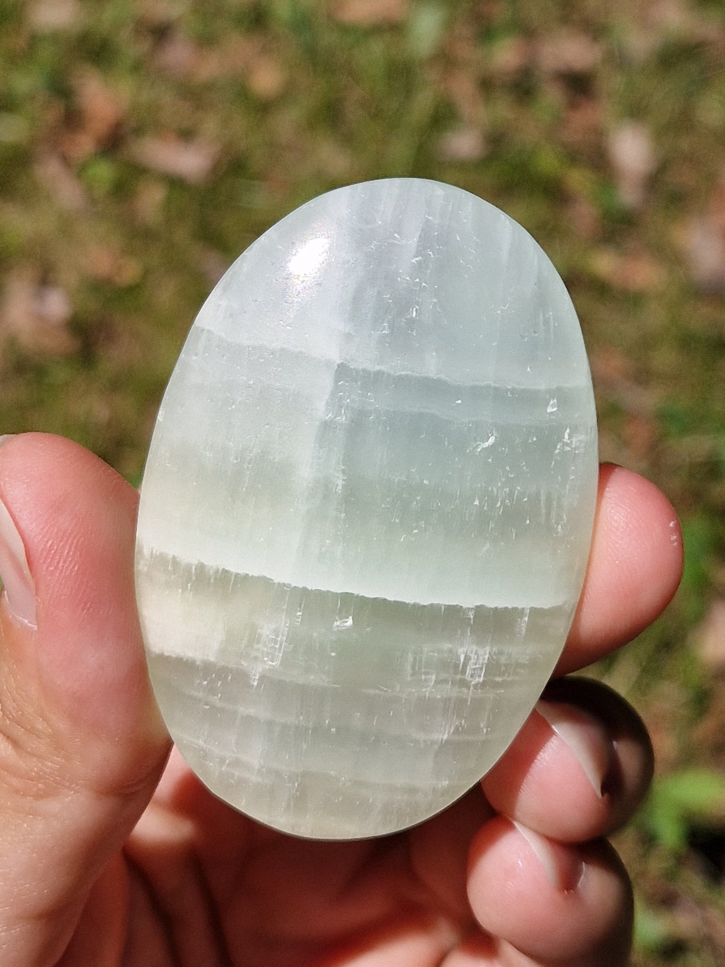 Galet Calcite pistache (à choisir)