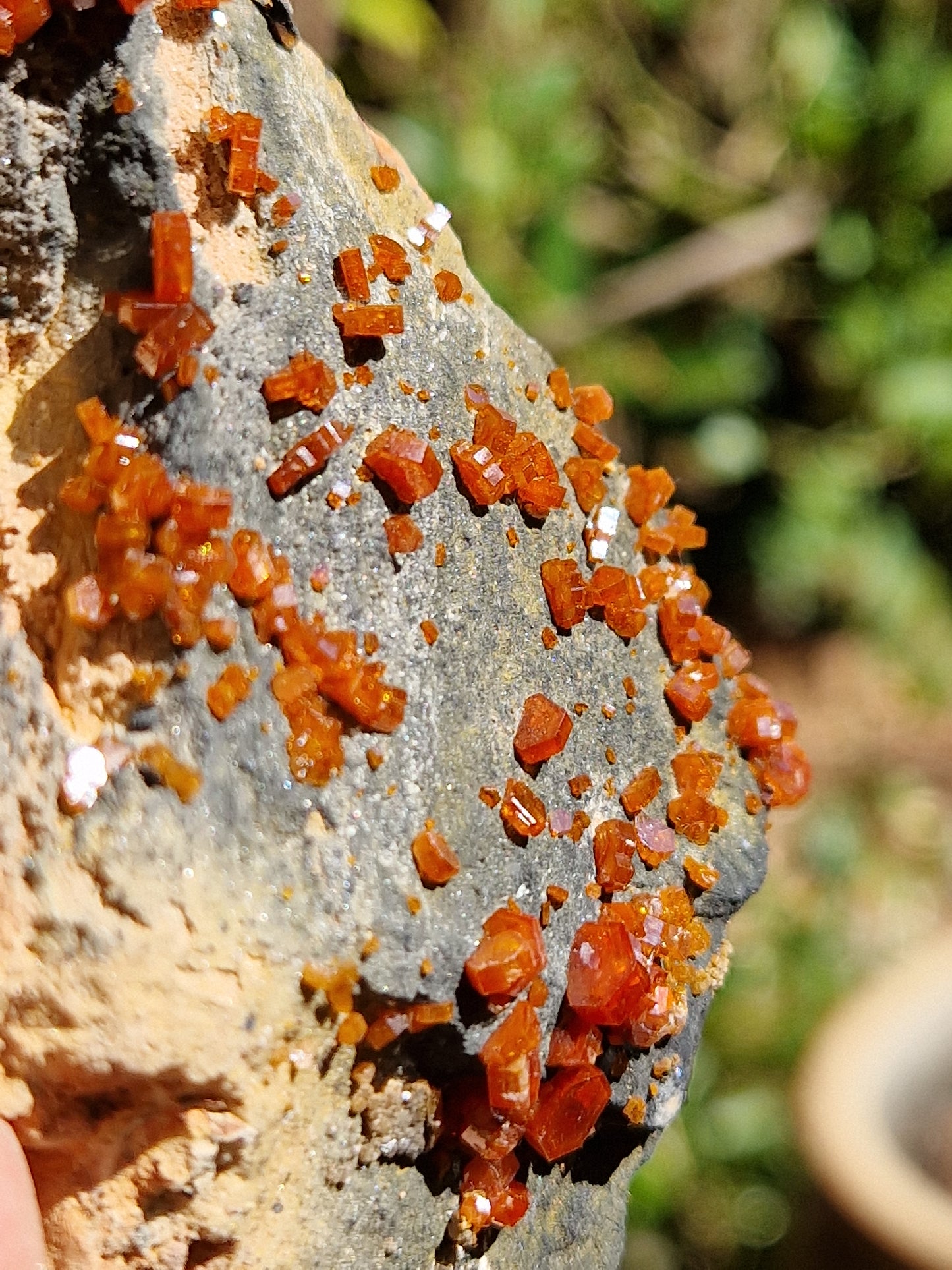 Vanadinite brute