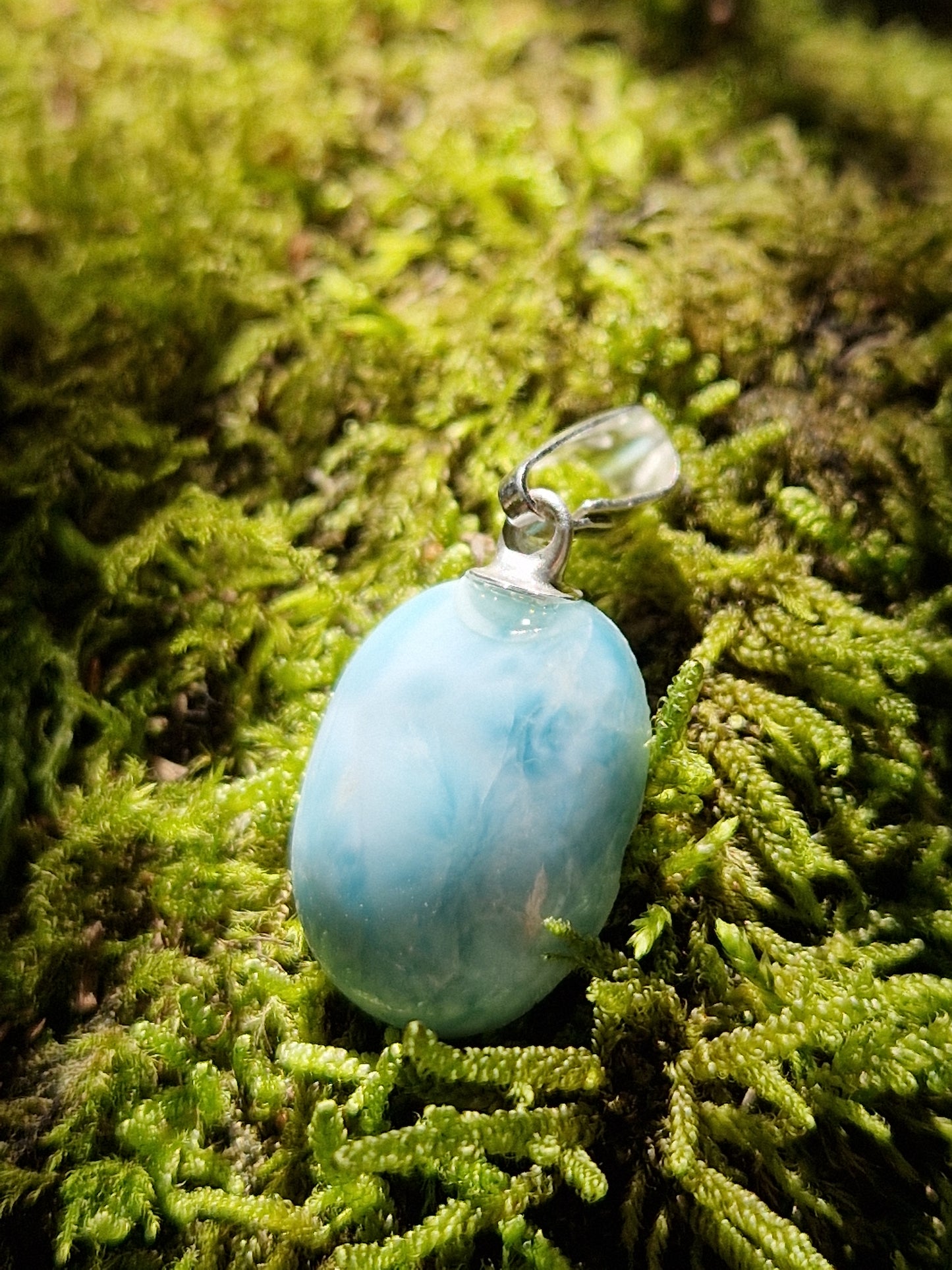 Pendentif ovale en Larimar