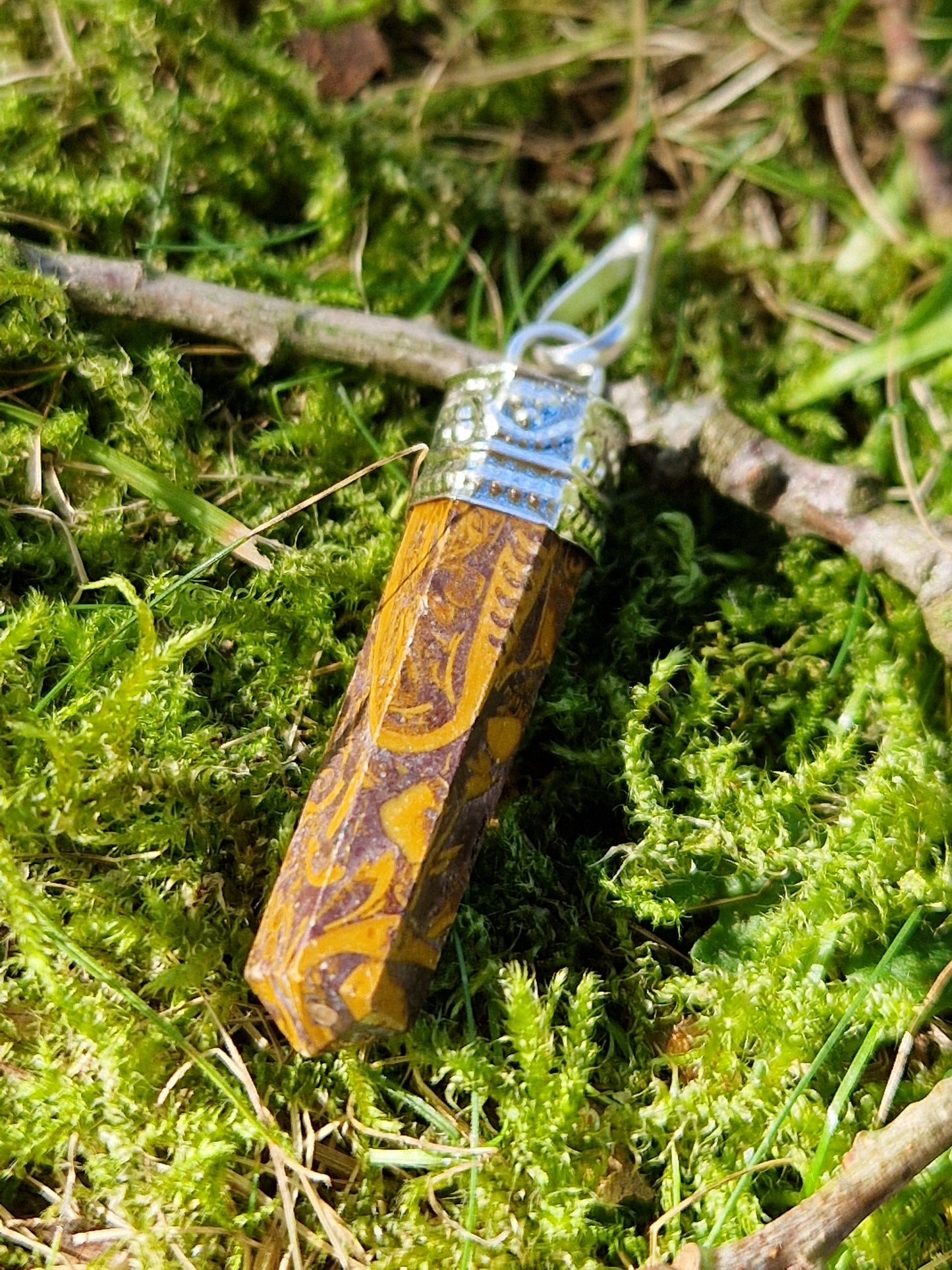 Pendentif pointe Jaspe Mariam (jaspe peau de serpent)