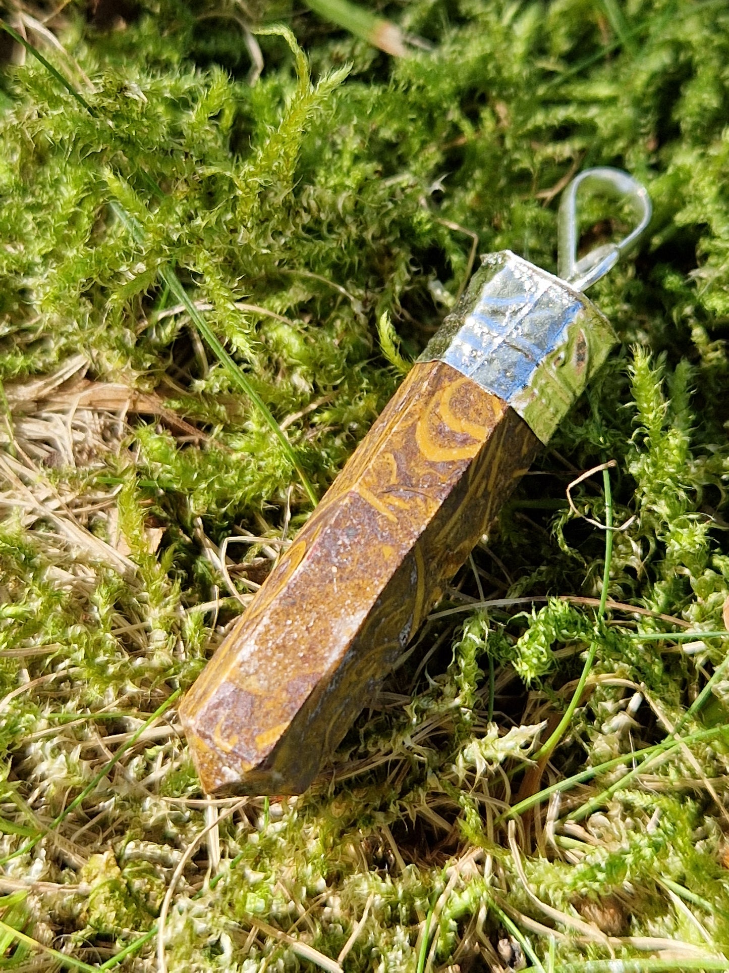 Pendentif pointe Jaspe Mariam (jaspe peau de serpent)