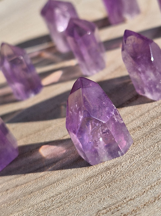 Pointe polie d'Améthyste du Brésil (à choisir)