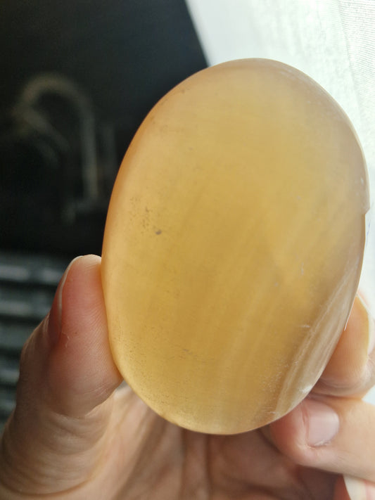 Galet Calcite miel (à choisir)