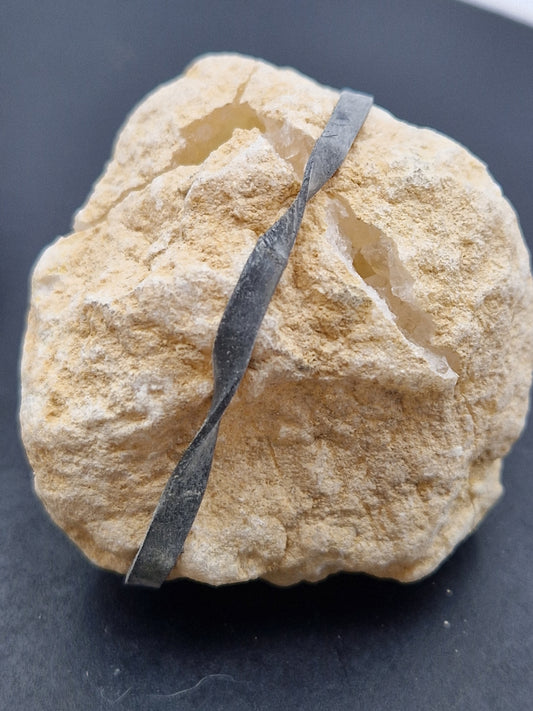 Petite géode mystère de quartz