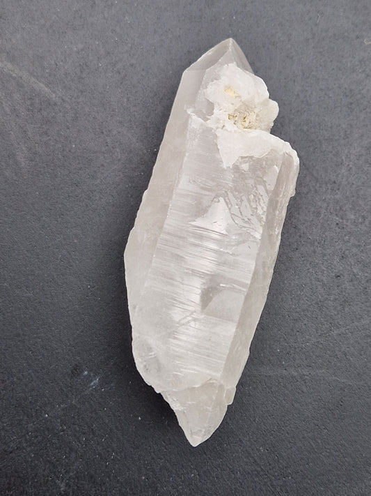 Quartz lémurien brut 3
