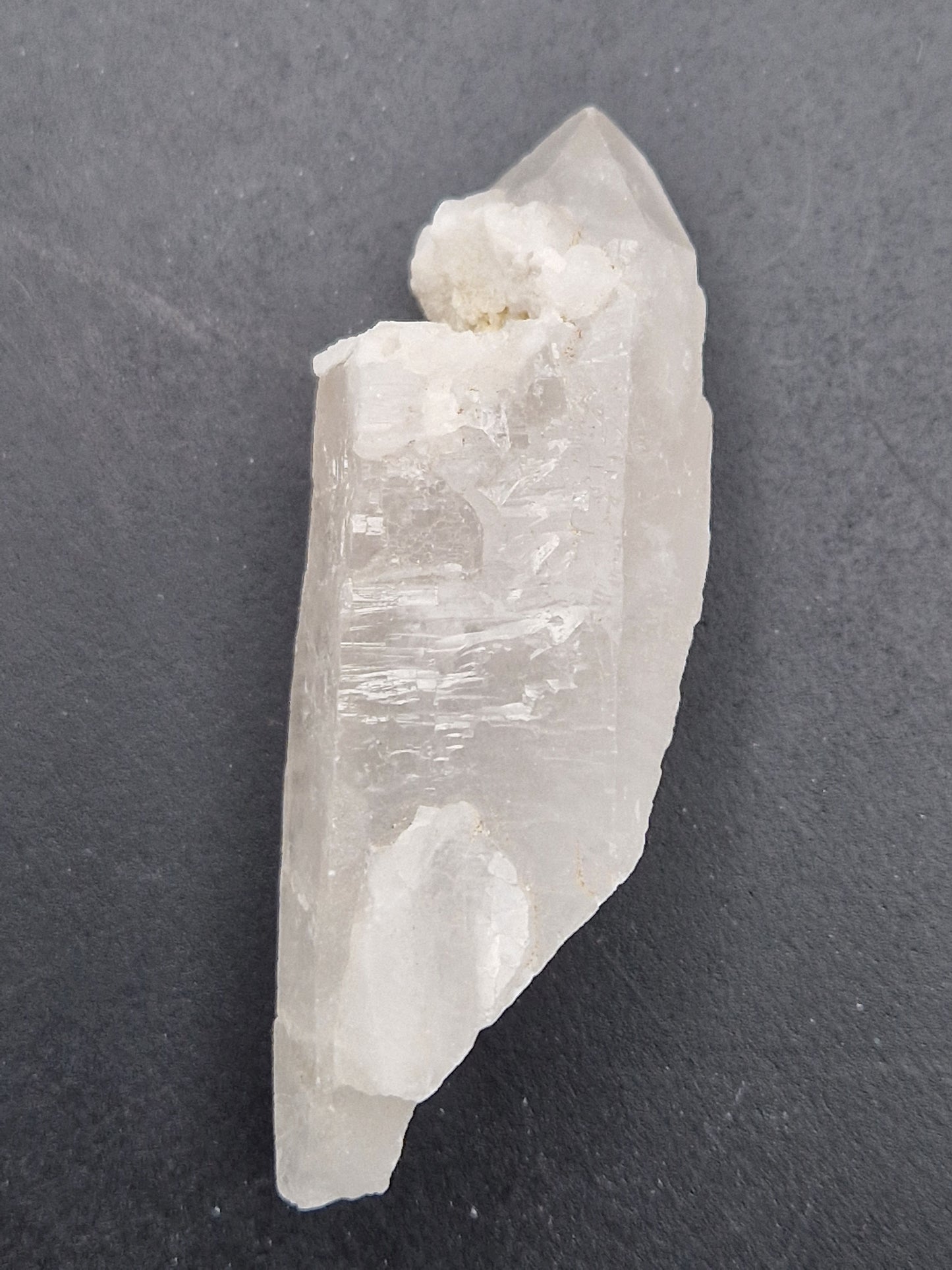 Quartz lémurien brut 3