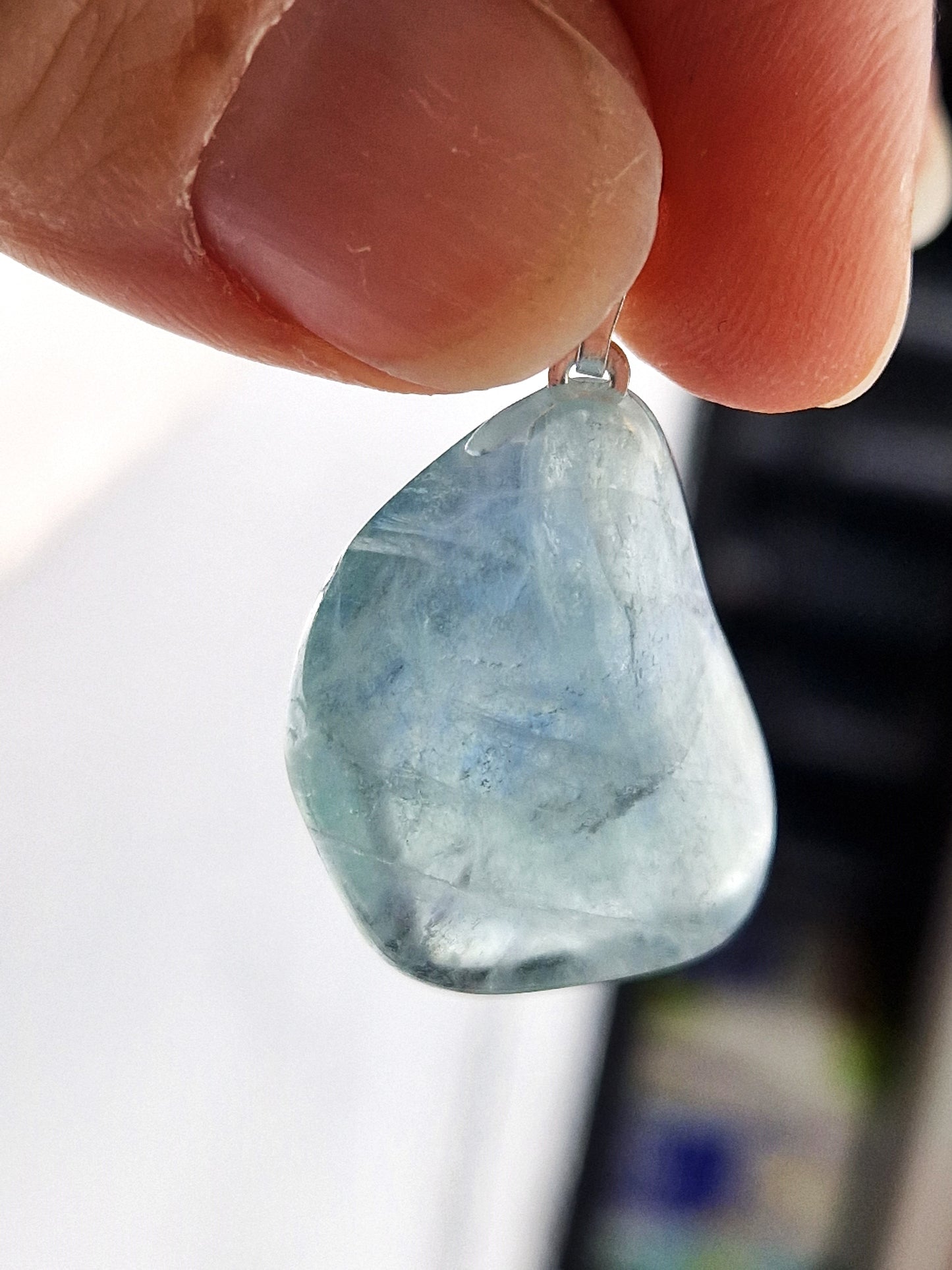 Pendentif pierre roulée Fluorite bleue (à choisir)