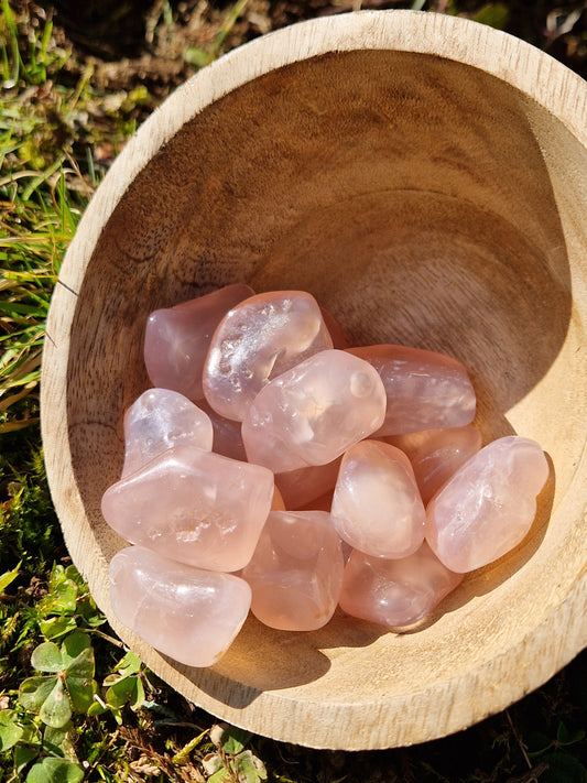 Pierre roulée Calcédoine rose