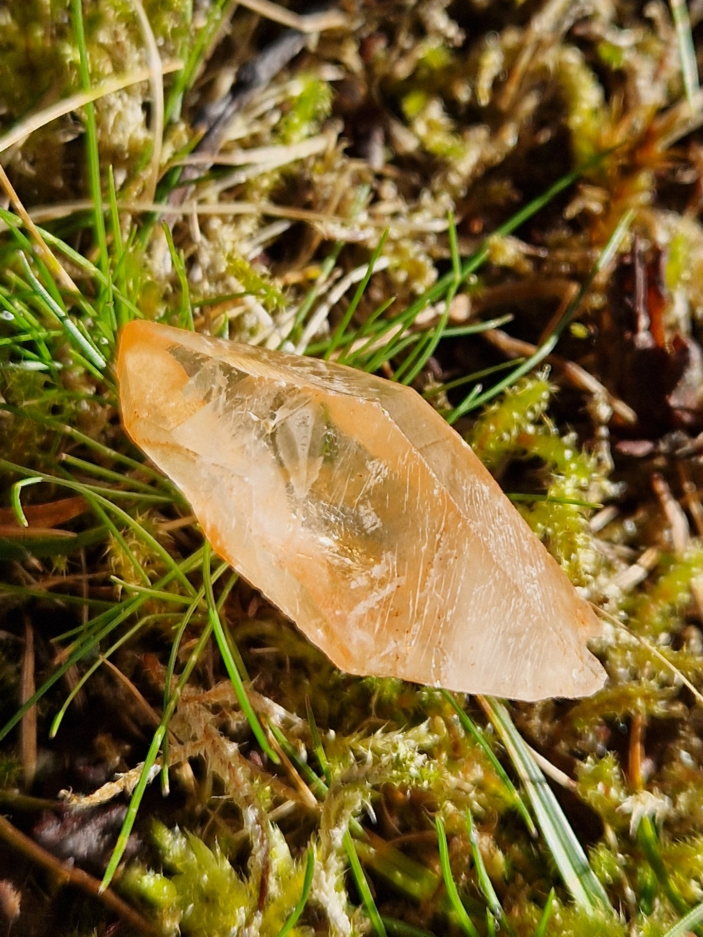 Petit Lémurien Quartz Tangérine (à choisir)