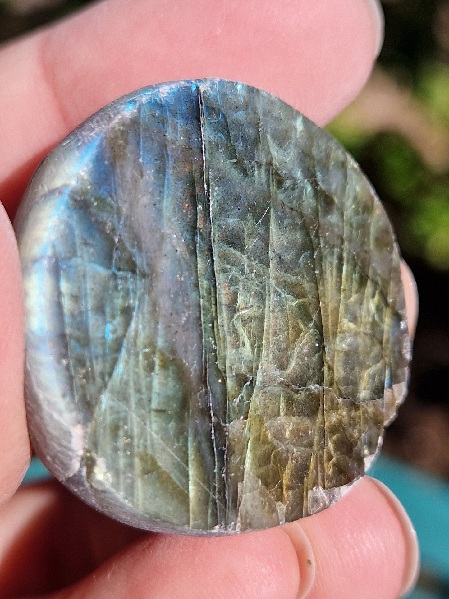 Demi sphère de Labradorite (à choisir)