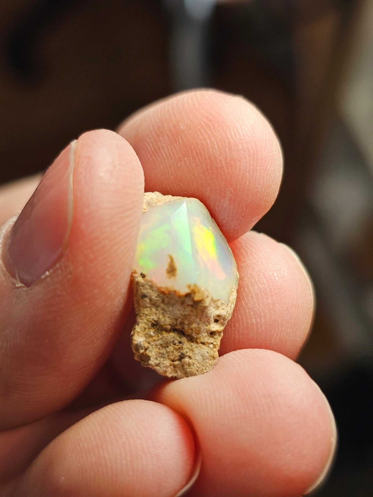 Opale noble brute d'Ethiopie AAA O2