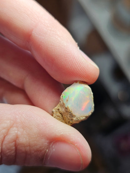 Opale noble brute d'Ethiopie AAA O2