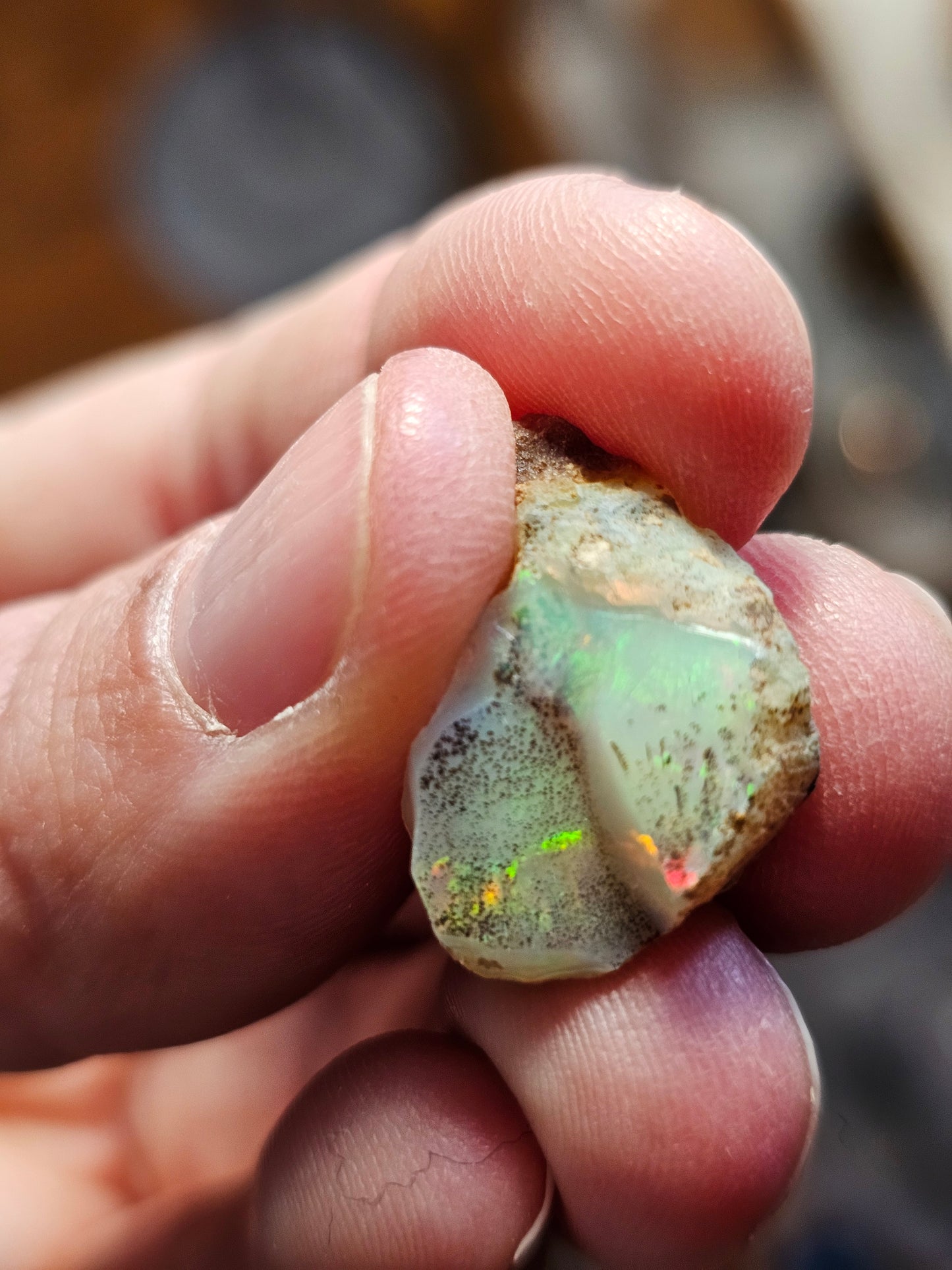 Opale noble brute d'Ethiopie AAA O4