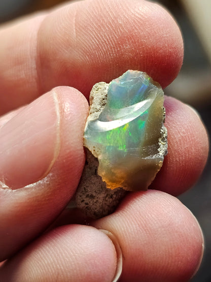 Opale noble brute d'Ethiopie AAA O5