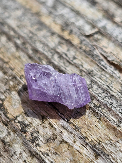 Scapolite violette brute H