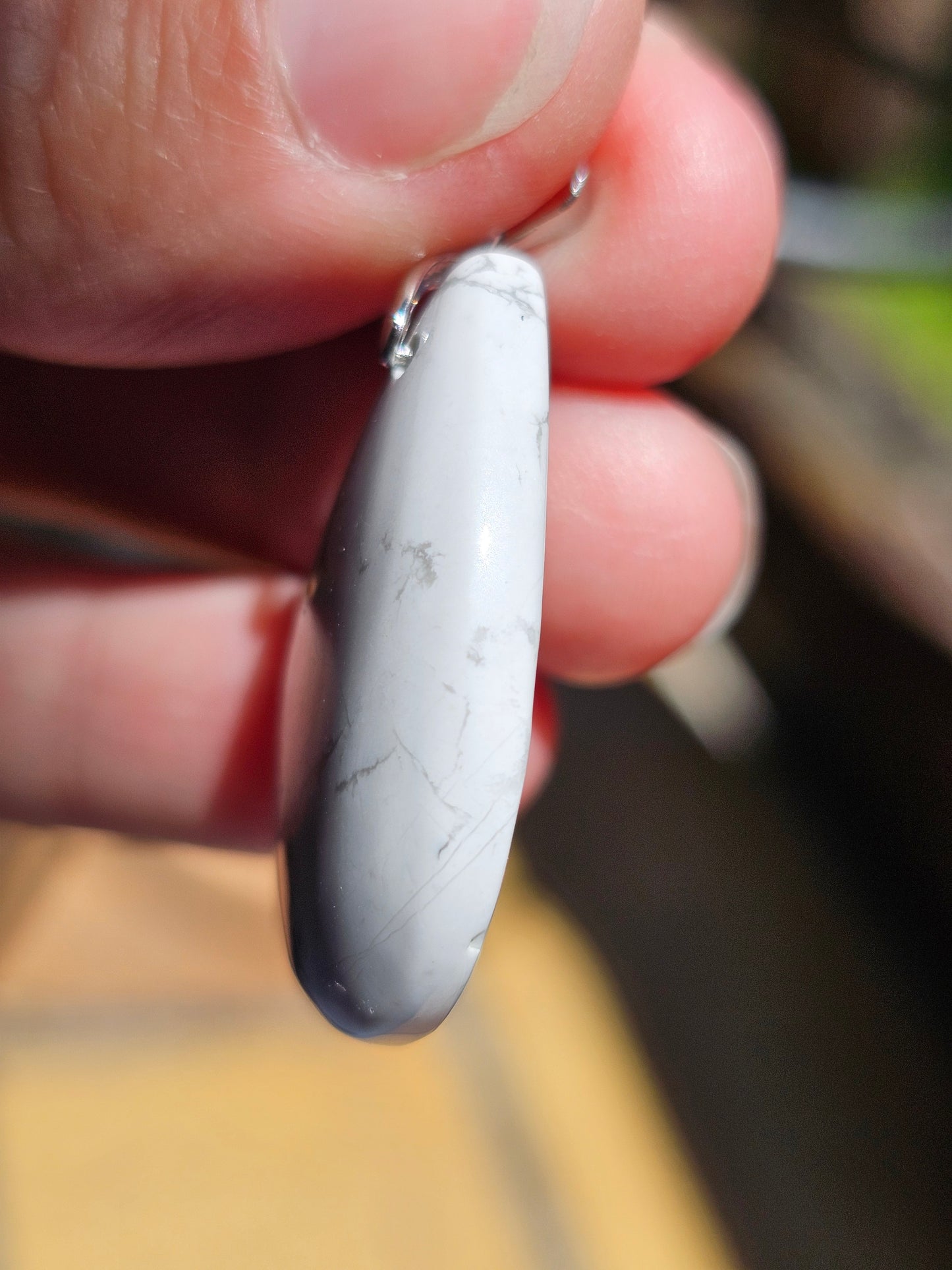 Pendentif en Howlite blanche H2