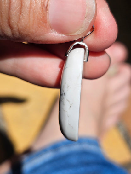 Pendentif en Howlite blanche H3