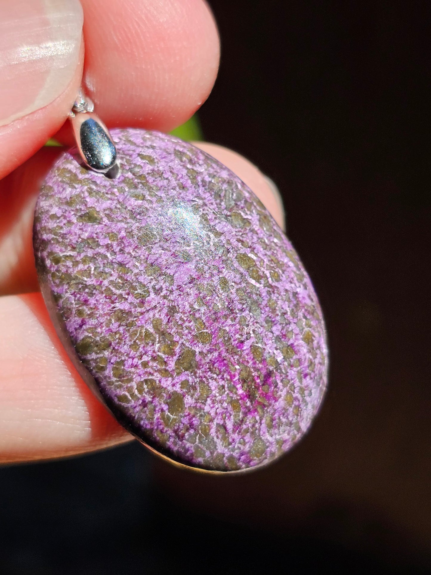 Pendentif en Purpurite