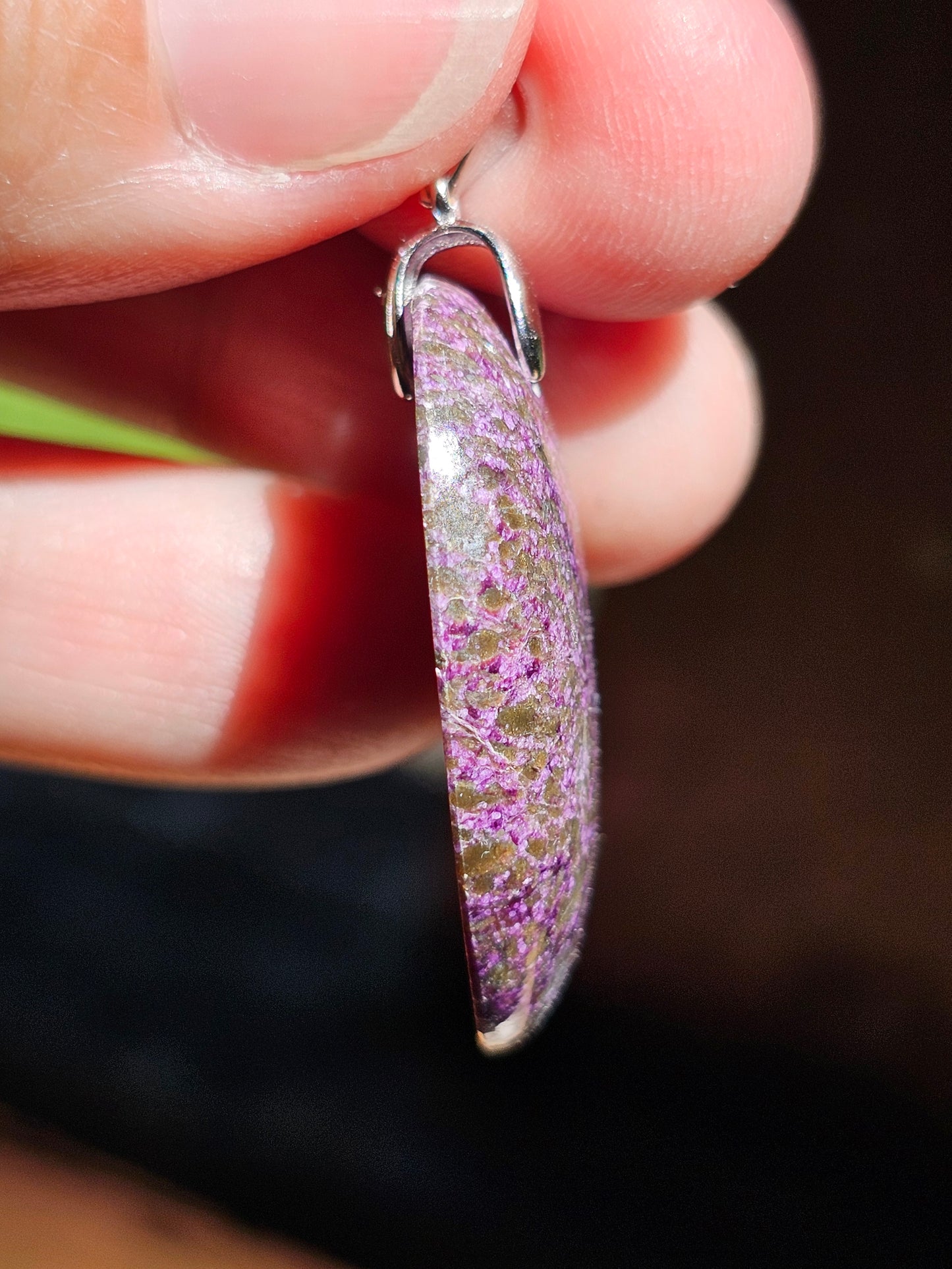 Pendentif en Purpurite