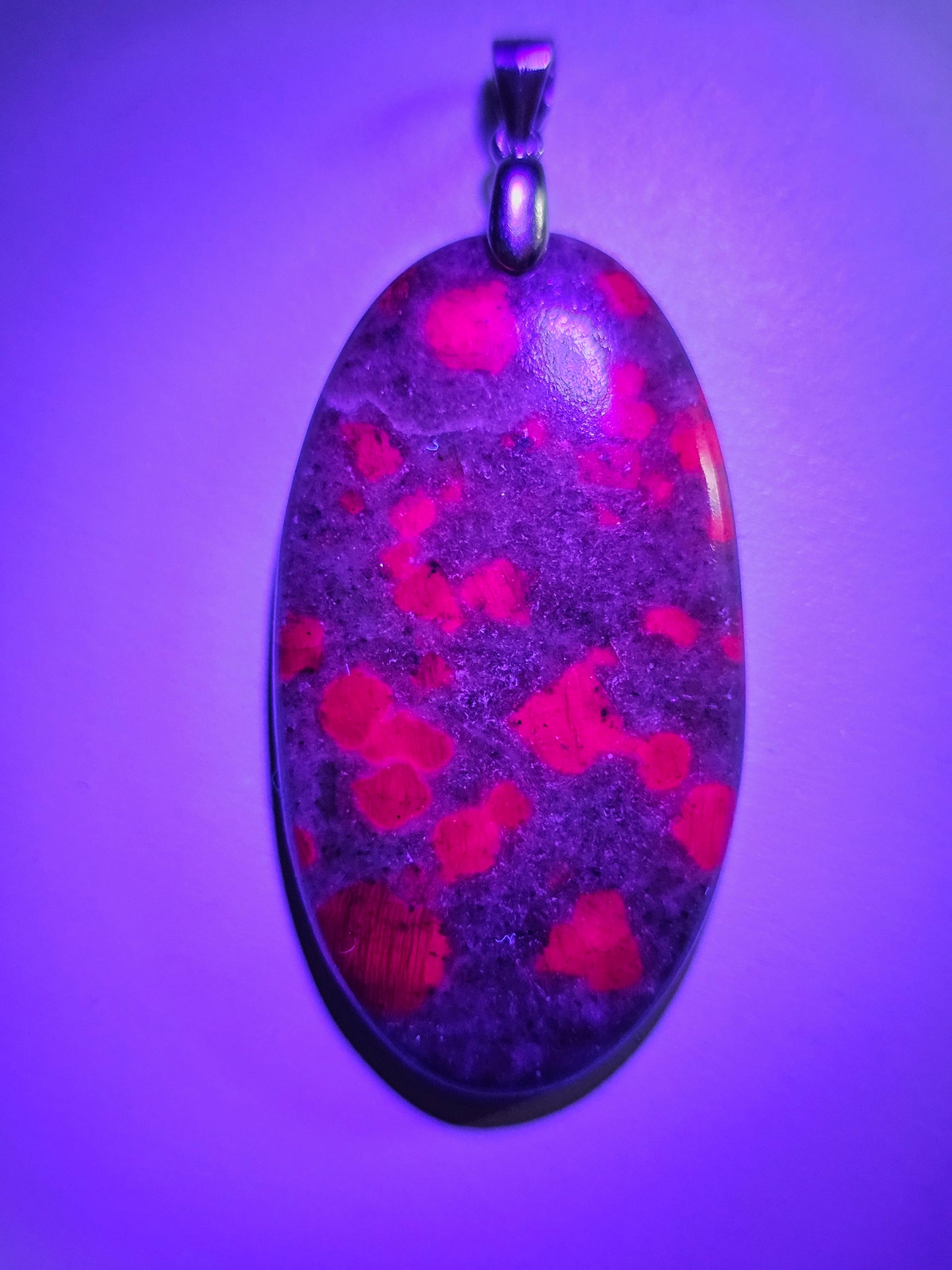 Pendentif en Rubis sur Cyanite RC6