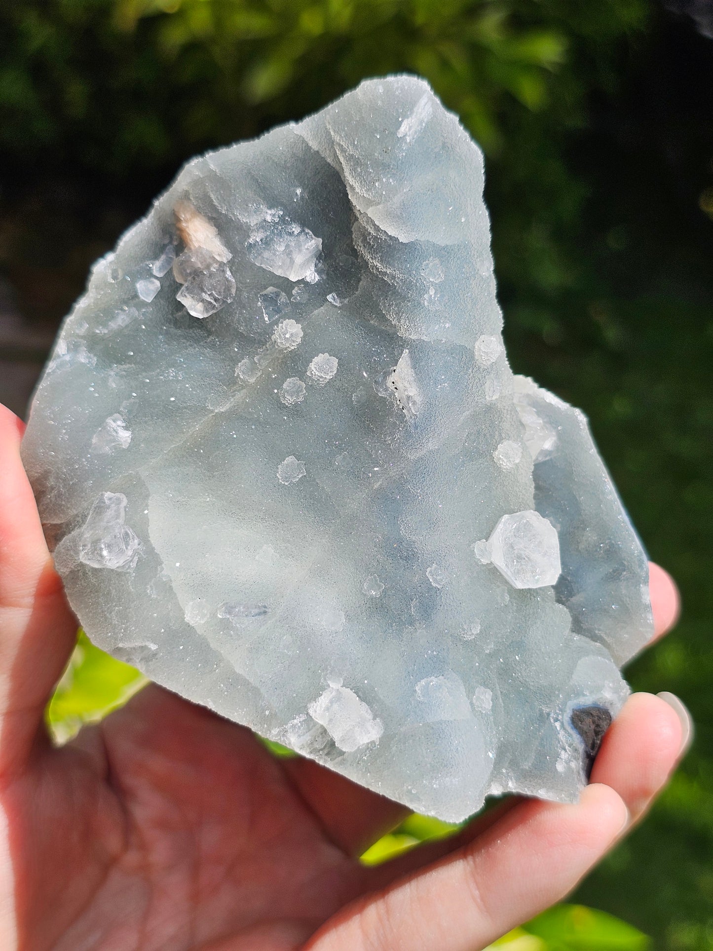 Apophyllite et Stilbite sur Calcédoine bleue AC7