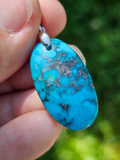 Pendentif en Turquoise avec inclusions de Pyrite T9