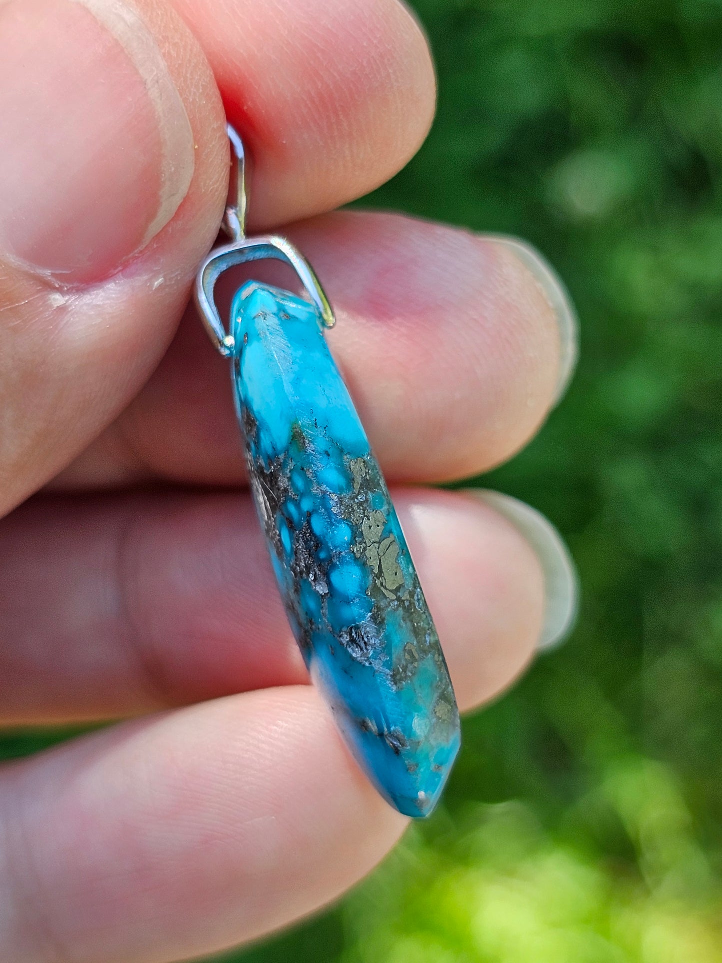 Pendentif en Turquoise avec inclusions de Pyrite T9