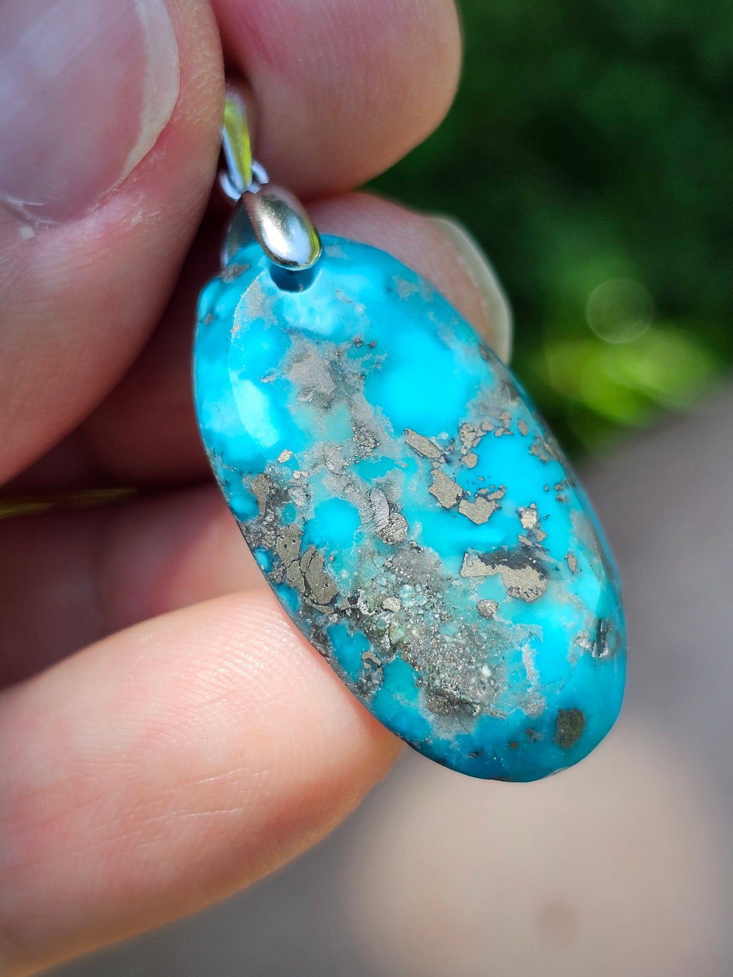 Pendentif en Turquoise avec inclusions de Pyrite T9