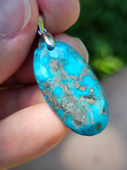 Pendentif en Turquoise avec inclusions de Pyrite T9