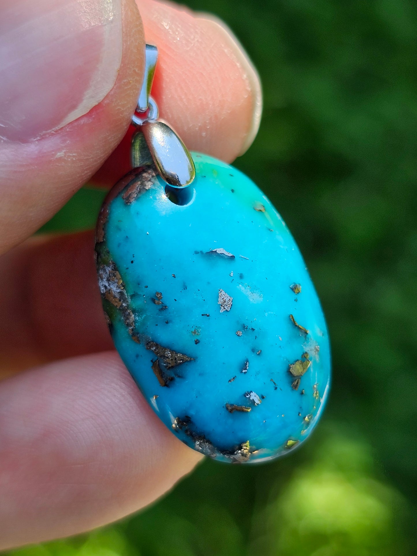 Pendentif en Turquoise avec inclusions de Pyrite T10